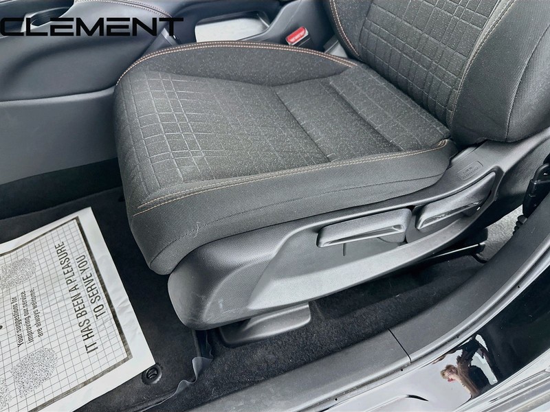 Honda HR-V Vehicle Full-screen Gallery Image 28