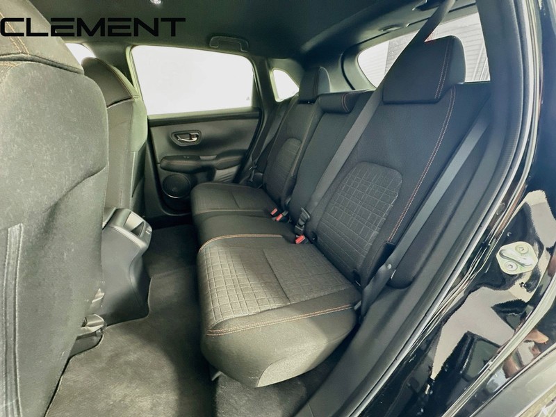 Honda HR-V Vehicle Full-screen Gallery Image 32
