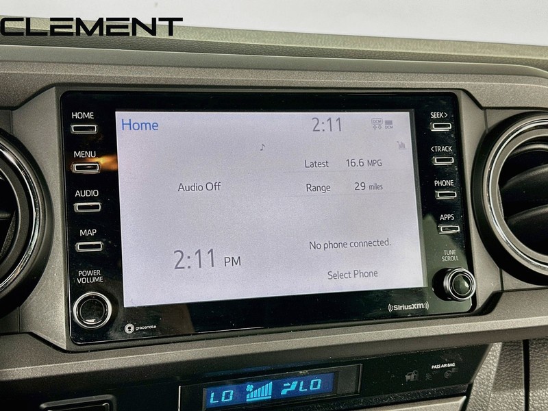 Toyota Tacoma 2WD Vehicle Full-screen Gallery Image 19