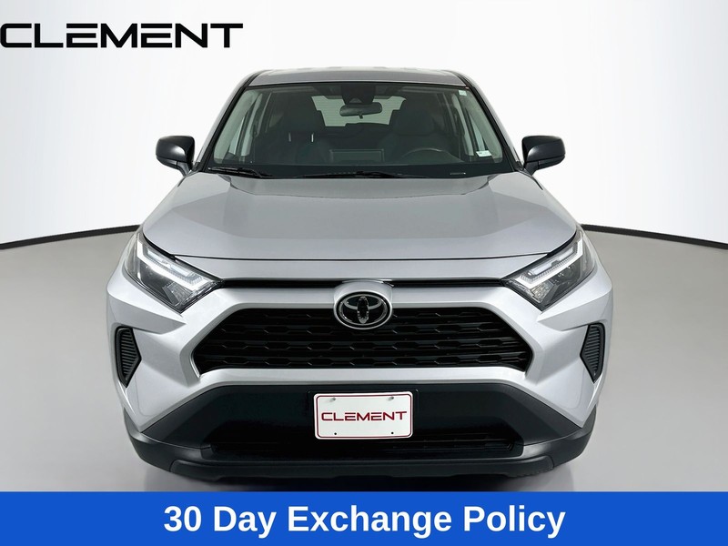 Toyota RAV4 Vehicle Image 03