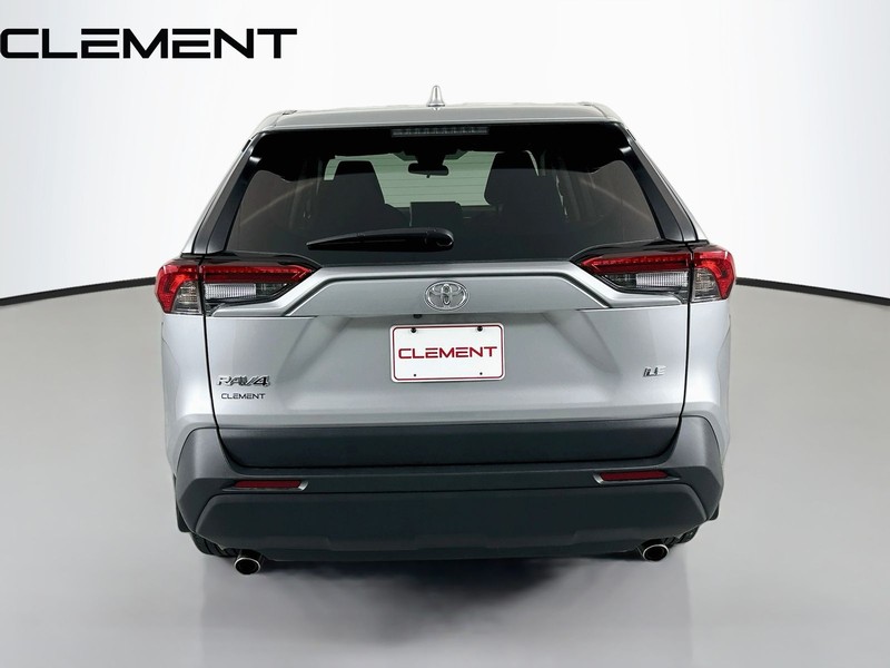 Toyota RAV4 Vehicle Image 08