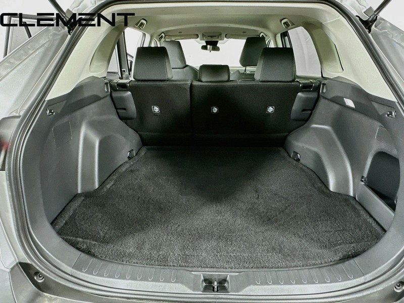 Toyota RAV4 Vehicle Image 11