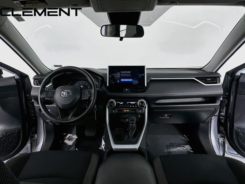 Toyota RAV4 Vehicle Image 12