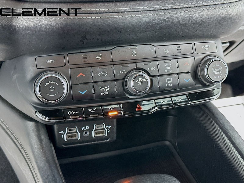 Dodge Durango Vehicle Full-screen Gallery Image 22