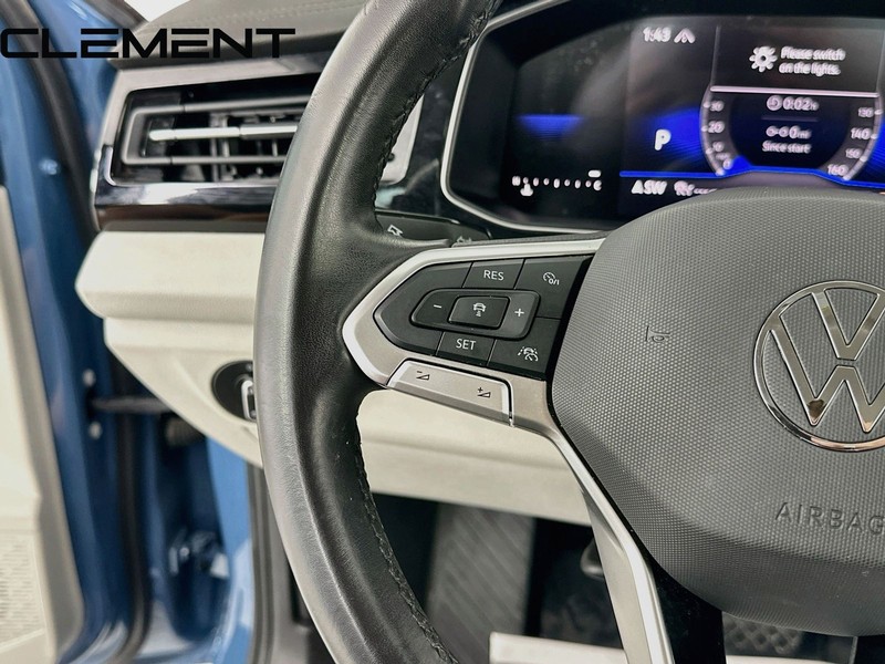 Volkswagen Jetta Vehicle Full-screen Gallery Image 15