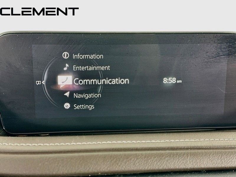 Mazda CX-30 Vehicle Full-screen Gallery Image 19