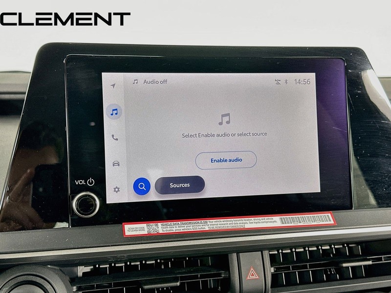 Toyota Prius Vehicle Full-screen Gallery Image 19