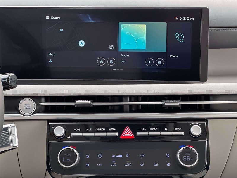 Hyundai Tucson Vehicle Full-screen Gallery Image 19