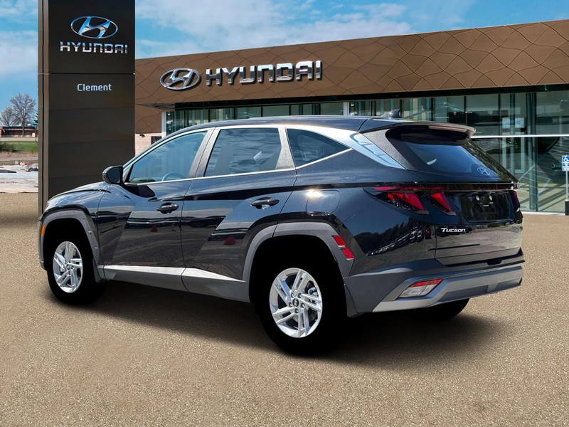 Hyundai Tucson Vehicle Full-screen Gallery Image 4
