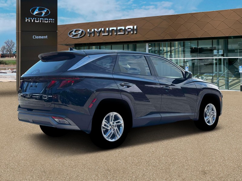 Hyundai Tucson Vehicle Full-screen Gallery Image 8