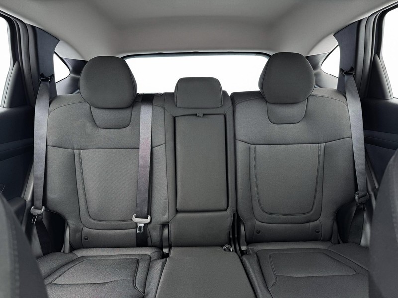 Hyundai Tucson Vehicle Full-screen Gallery Image 16