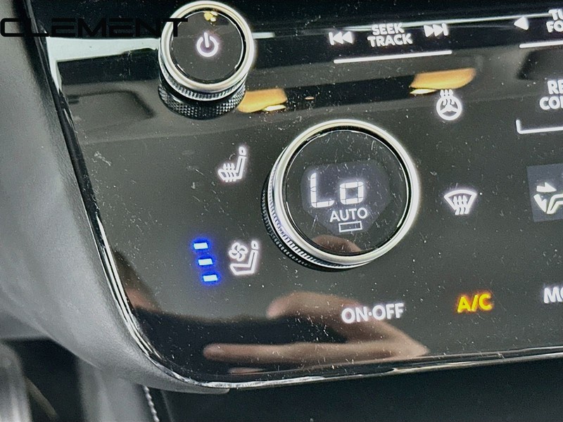 INFINITI QX60 Vehicle Image 23