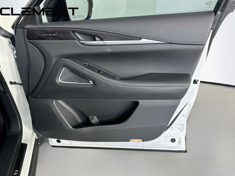 INFINITI QX60 Vehicle Image 39