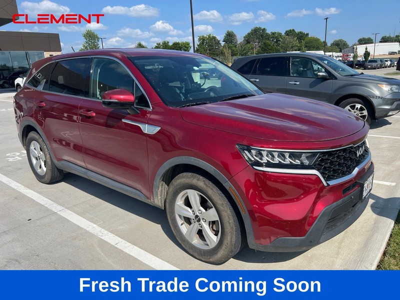Kia Sorento Vehicle Image 02