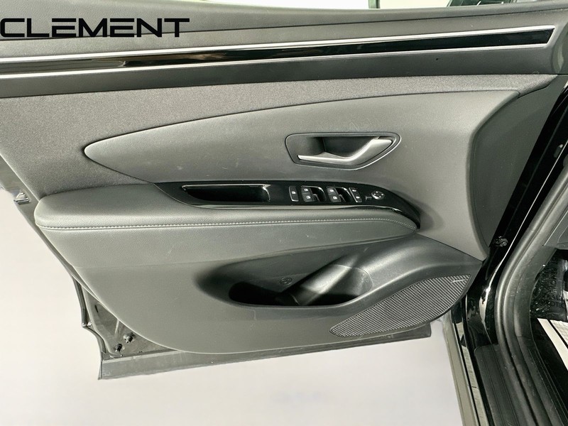 Hyundai Tucson Vehicle Image 28