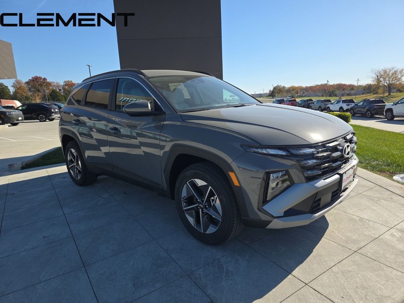 Hyundai Tucson Vehicle Full-screen Gallery Image 5