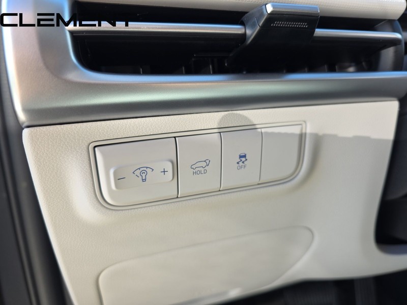 Hyundai Tucson Vehicle Full-screen Gallery Image 13