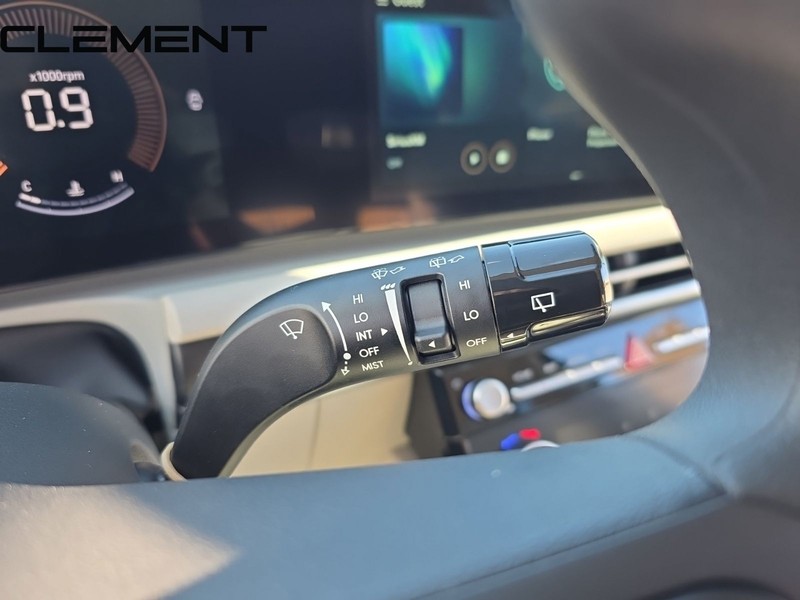 Hyundai Tucson Vehicle Full-screen Gallery Image 18