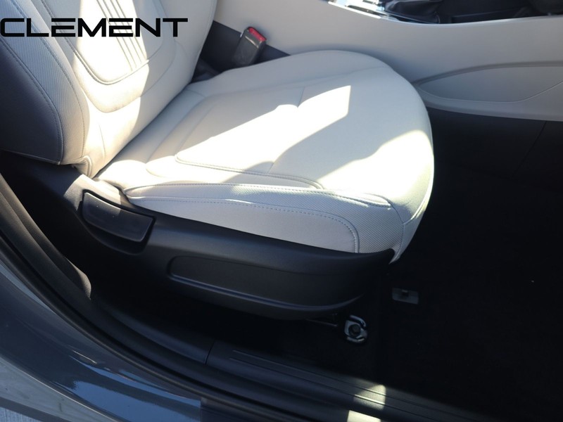 Hyundai Tucson Vehicle Full-screen Gallery Image 35