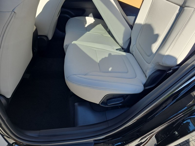 Hyundai Tucson Vehicle Full-screen Gallery Image 27