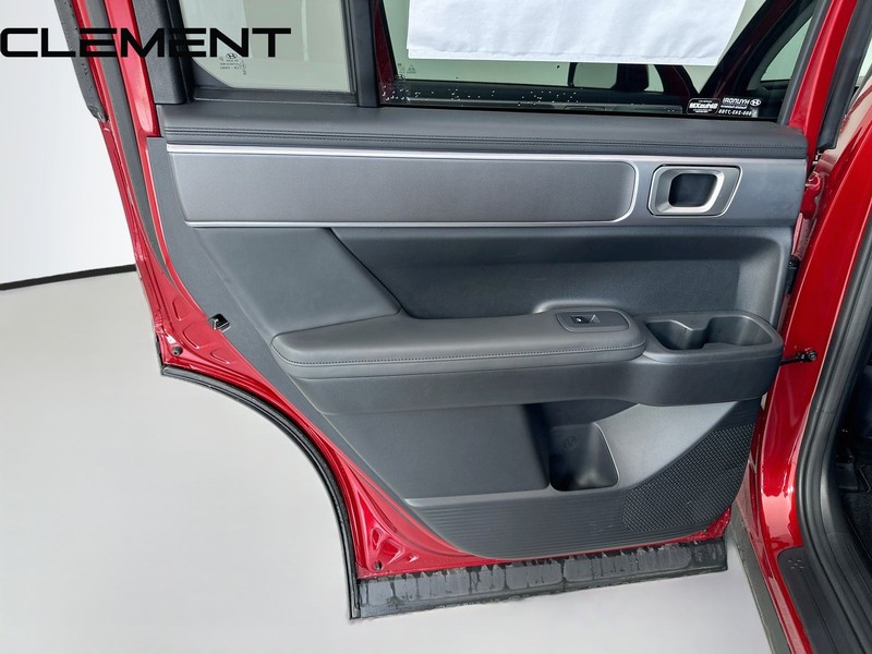 Hyundai Santa Fe Hybrid Vehicle Image 29