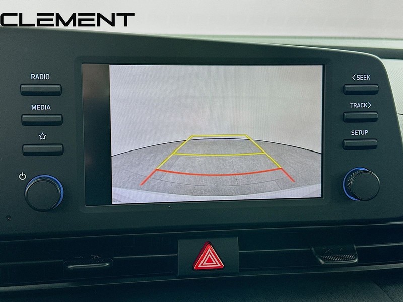 Hyundai Elantra Vehicle Image 20