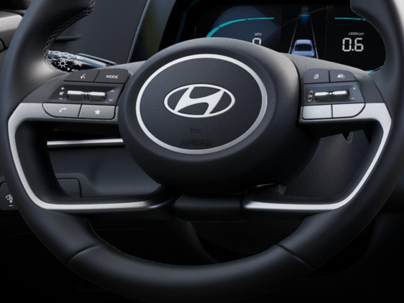 Hyundai Elantra Vehicle Full-screen Gallery Image 9