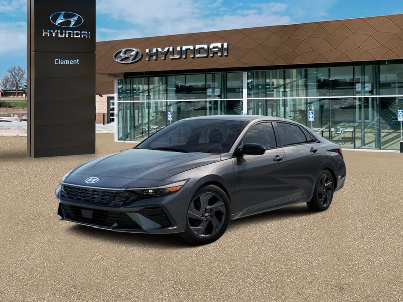Hyundai Elantra Vehicle Full-screen Gallery Image 2