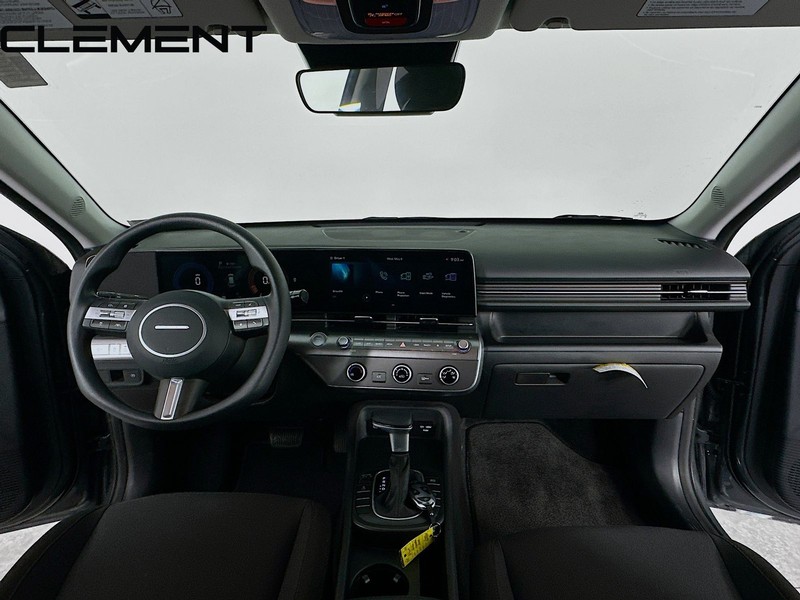 Hyundai Kona Vehicle Full-screen Gallery Image 11