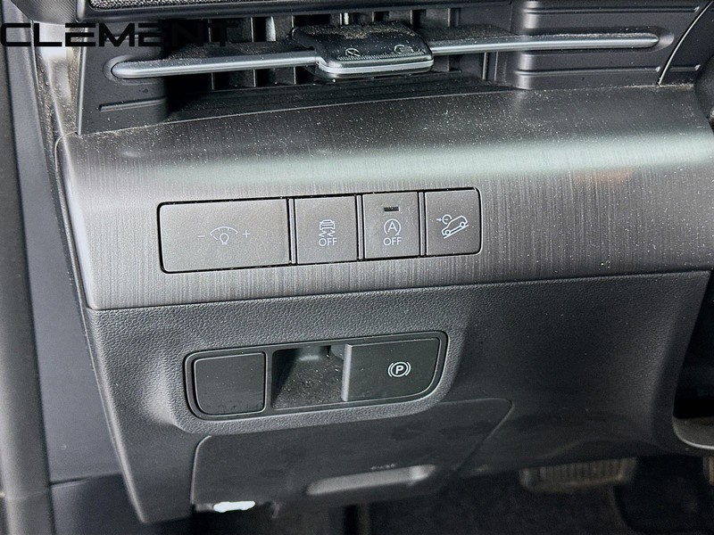 Hyundai Kona Vehicle Full-screen Gallery Image 12