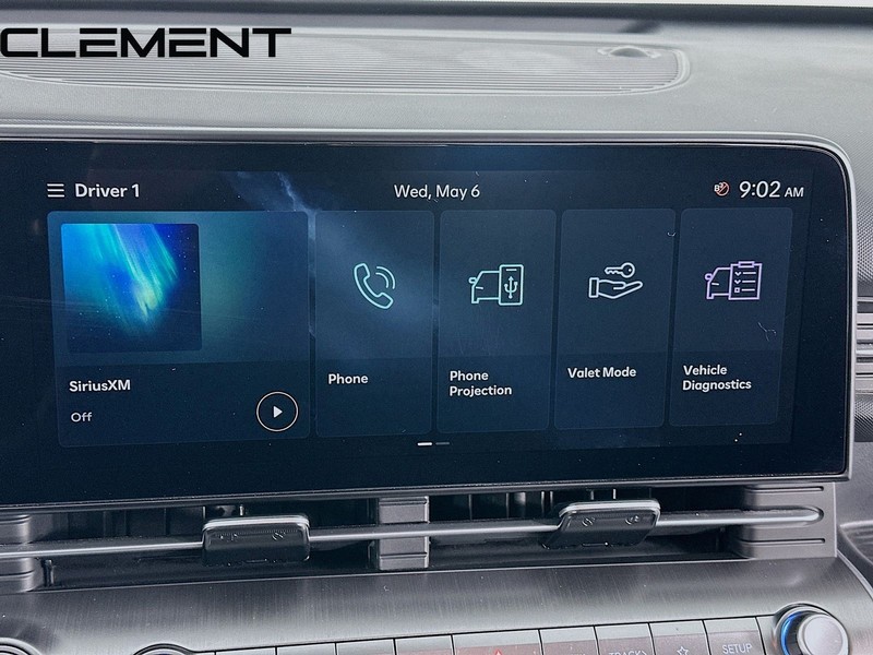 Hyundai Kona Vehicle Full-screen Gallery Image 18