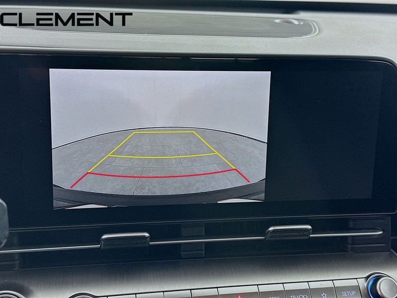 Hyundai Kona Vehicle Full-screen Gallery Image 19