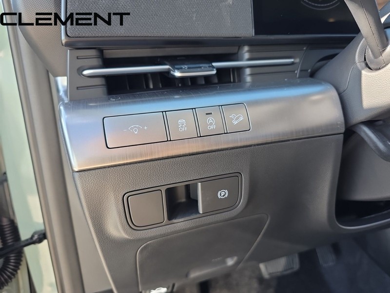 Hyundai Kona Vehicle Full-screen Gallery Image 13