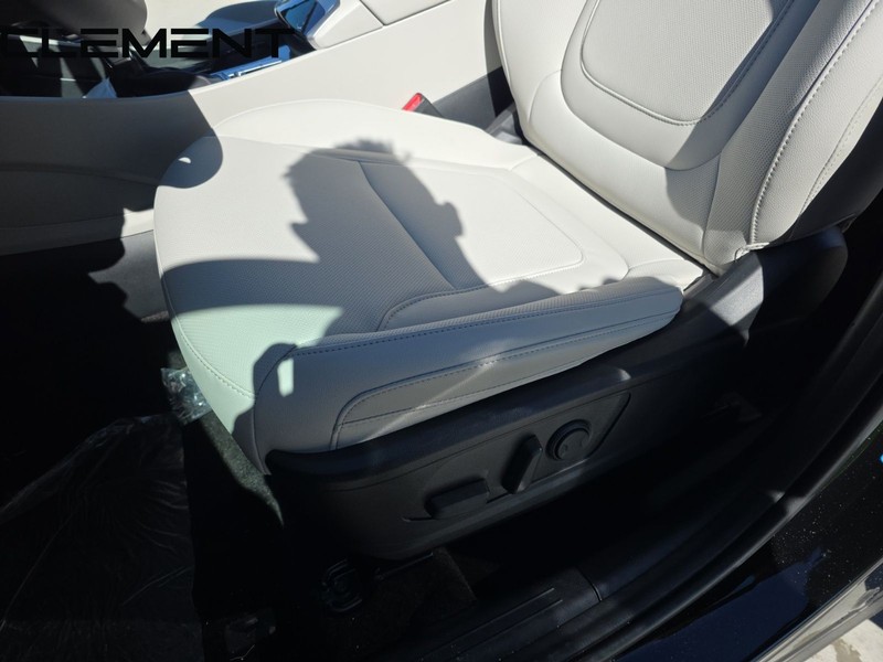 Hyundai Tucson Vehicle Full-screen Gallery Image 29