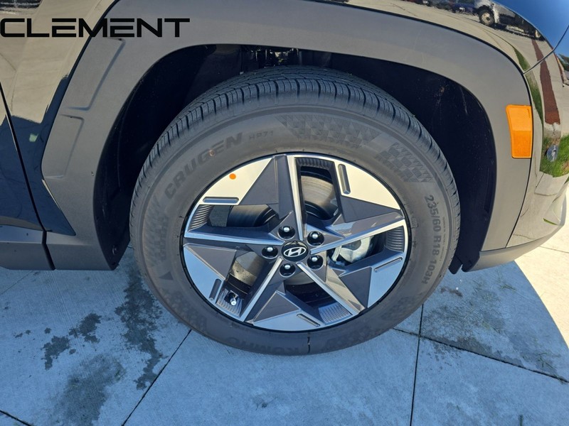 Hyundai Tucson Vehicle Full-screen Gallery Image 38