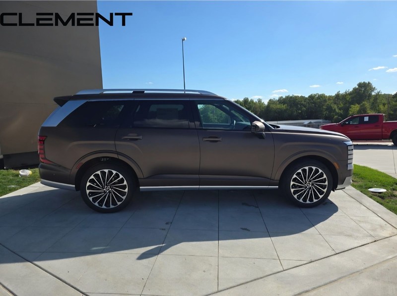 Hyundai Palisade Vehicle Full-screen Gallery Image 6