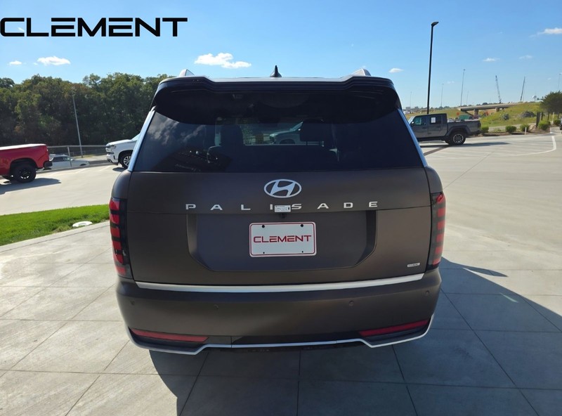 Hyundai Palisade Vehicle Full-screen Gallery Image 8