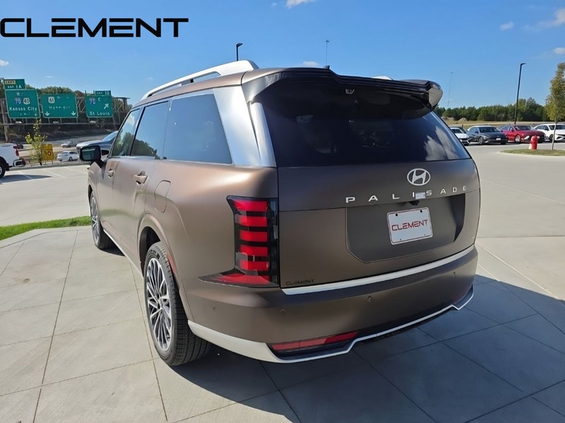 Hyundai Palisade Vehicle Full-screen Gallery Image 10