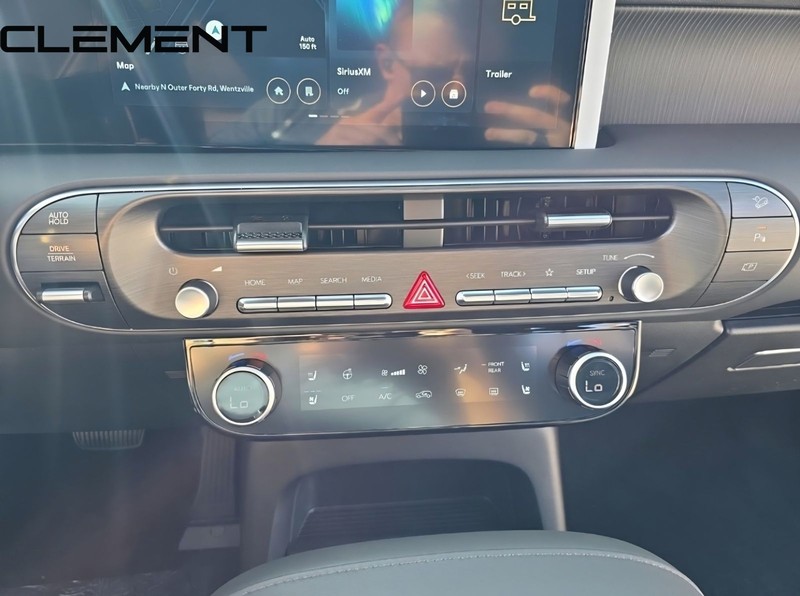 Hyundai Palisade Vehicle Full-screen Gallery Image 23