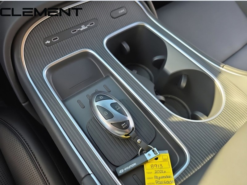 Hyundai Palisade Vehicle Full-screen Gallery Image 25