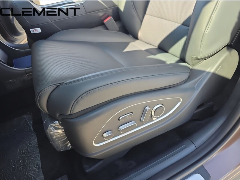 Hyundai Palisade Vehicle Full-screen Gallery Image 30