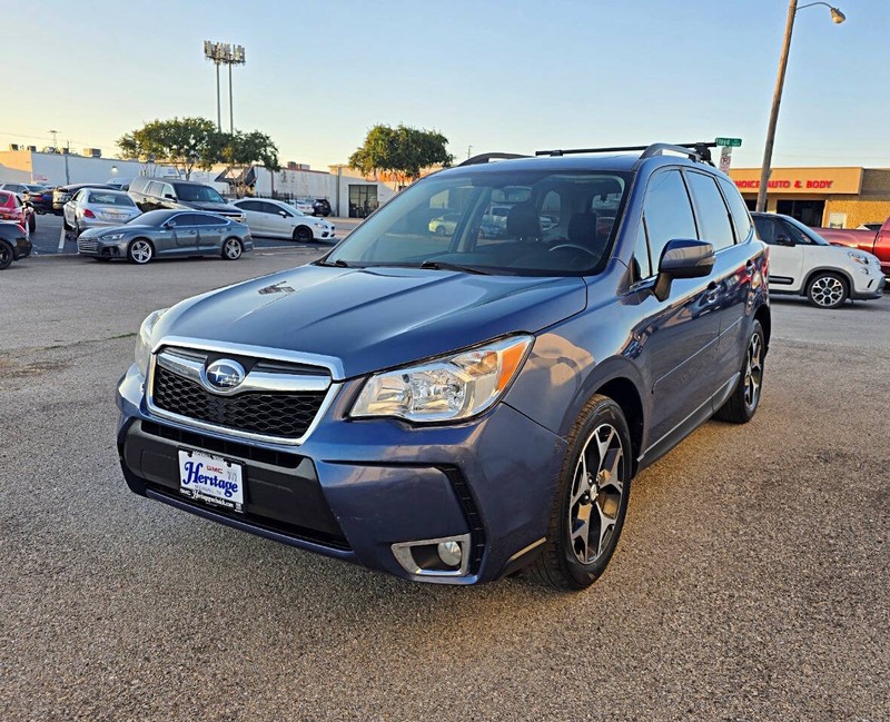 Subaru Forester Vehicle Full-screen Gallery Image 01