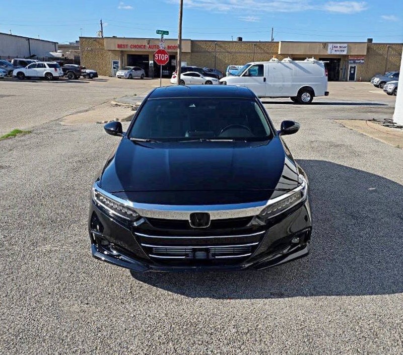 Honda Accord Sedan Vehicle Full-screen Gallery Image 02