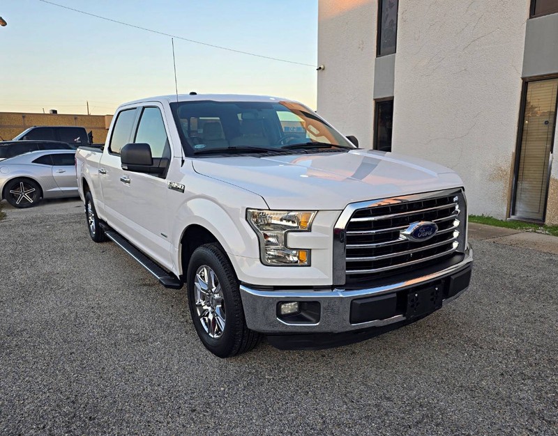 Ford F-150 Vehicle Full-screen Gallery Image 03