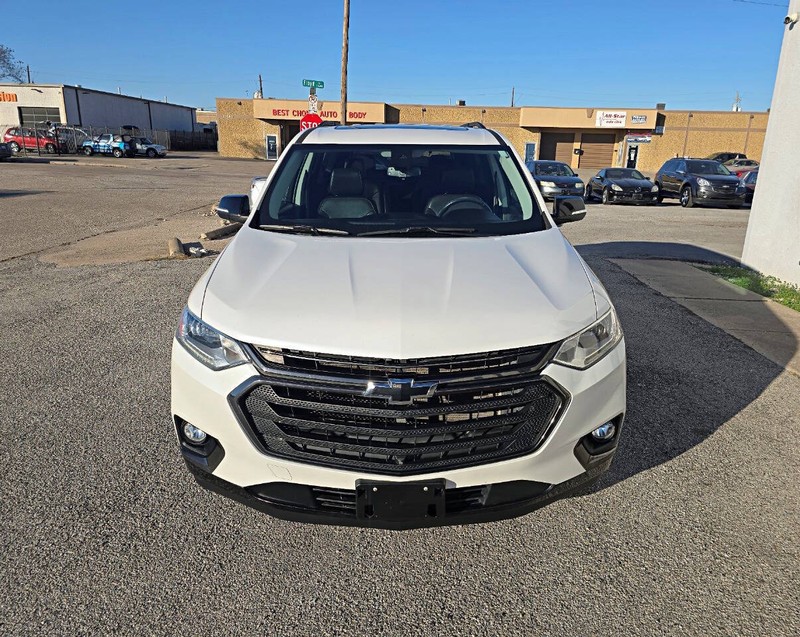 Chevrolet Traverse Vehicle Full-screen Gallery Image 02