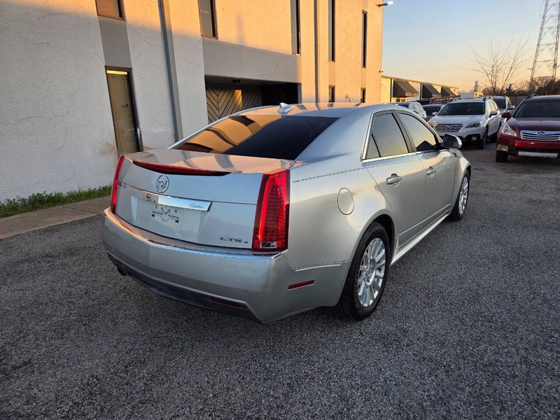 Cadillac CTS Sedan Vehicle Full-screen Gallery Image 03