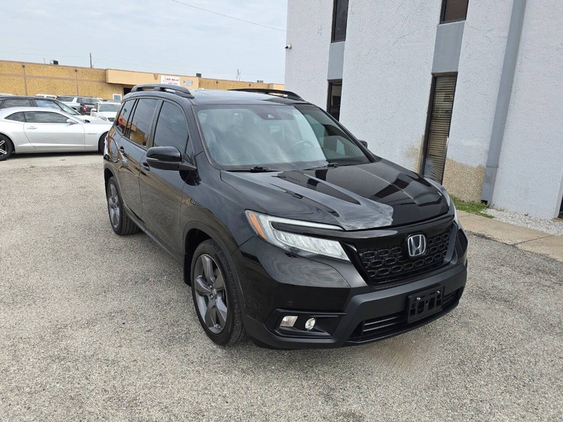 Honda Passport Vehicle Full-screen Gallery Image 03