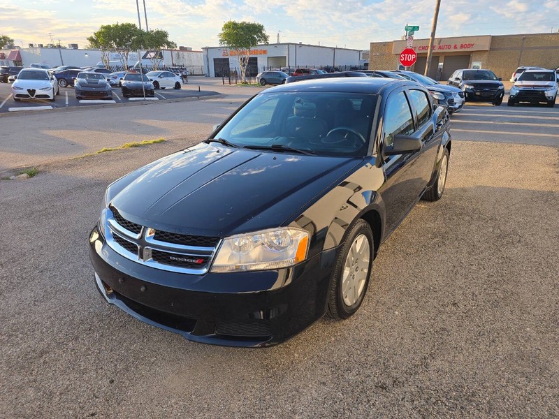 Dodge Avenger Vehicle Full-screen Gallery Image 03