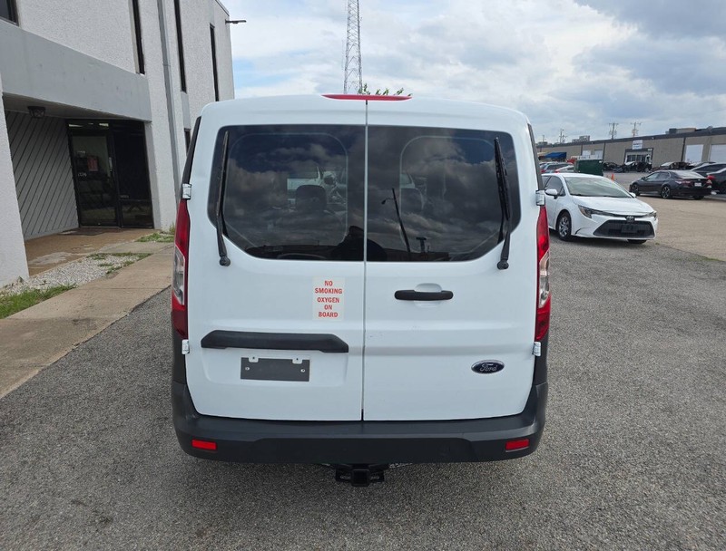 Ford Transit Connect Van Vehicle Full-screen Gallery Image 03