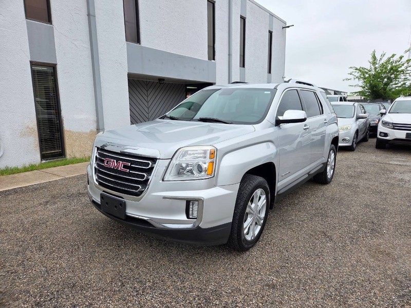GMC Terrain Vehicle Full-screen Gallery Image 01